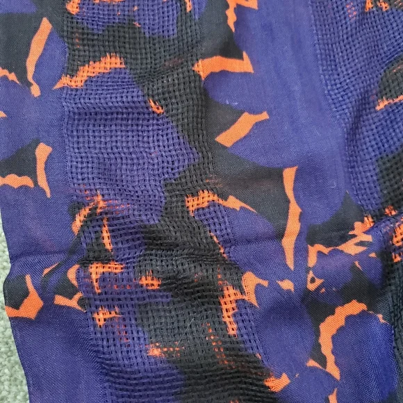 Vera Bradley printed basket weave scarf, blue - Picture 5 of 6